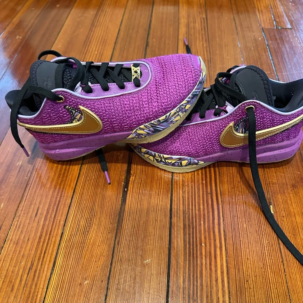 LeBron Pink Diamond Collection: Purple and Gold Nike Sneakers - Picture 1 of 3